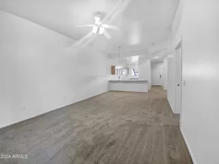 Photo #3: 6716398 Listing