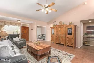 Photo #4: 6716550 Listing 