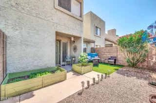 Photo #1: 6716656 Listing