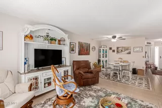 Photo #5: 6716660 Listing 