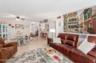 Photo #6: 6716660 Listing 