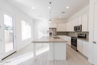 Photo #3: 6716794 Listing 