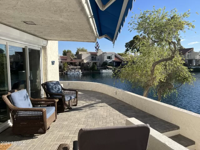 MLS: 6716992 Condo For Sale