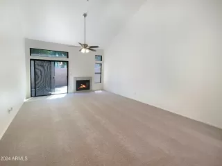 Photo #3: 6717039 Listing