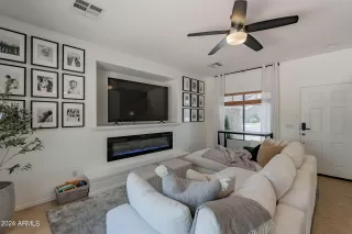 Photo #4: 6717271 Listing