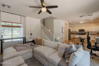 Photo #5: 6717271 Listing