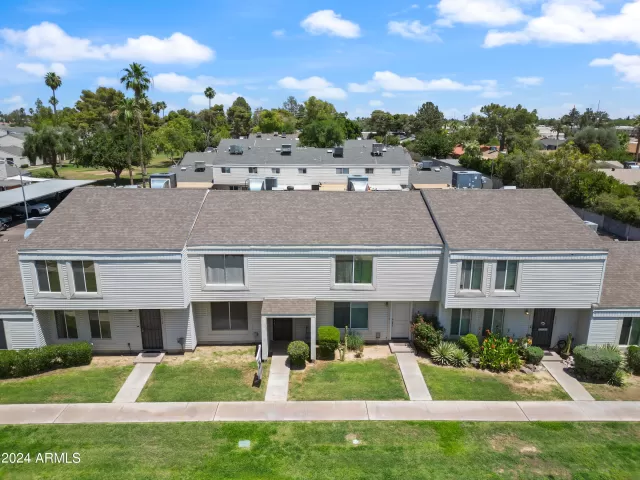 MLS: 6717297 Condo For Sale