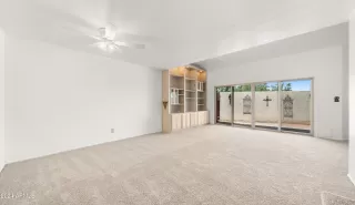 Photo #6: 6717384 Listing