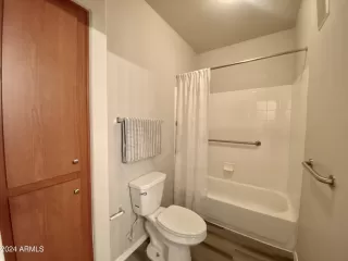 Photo #6: 6717394 Listing