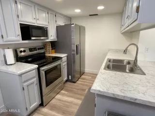 Photo #5: 6717450 Listing