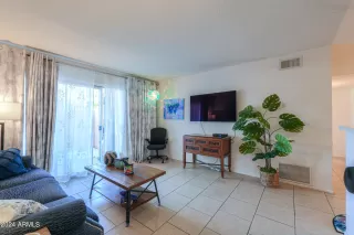 Photo #3: 6717452 Listing 