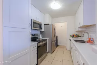 Photo #6: 6717452 Listing 
