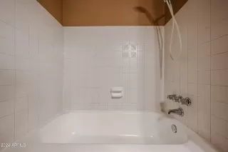 Photo #6: 6717460 Listing