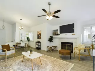 Photo #6: 6717638 Listing