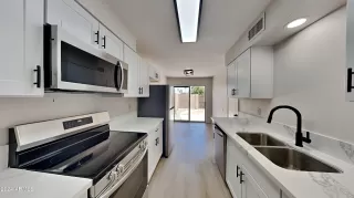 Photo #1: 6717692 Listing