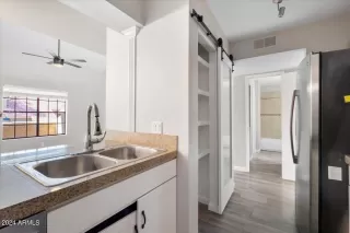 Photo #4: 6717803 Listing 