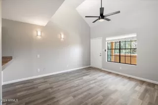 Photo #6: 6717803 Listing 