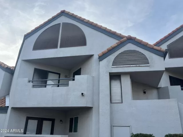 MLS: 6717956 Condo For Sale