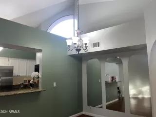 Photo #6: 6717956 Listing