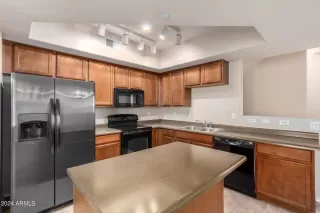 Photo #4: 6718209 Listing 