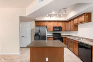 Photo #5: 6718209 Listing 