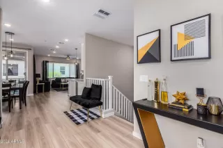 Photo #3: 6718553 Listing