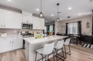 Photo #4: 6718553 Listing