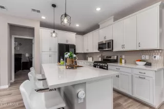 Photo #6: 6718553 Listing