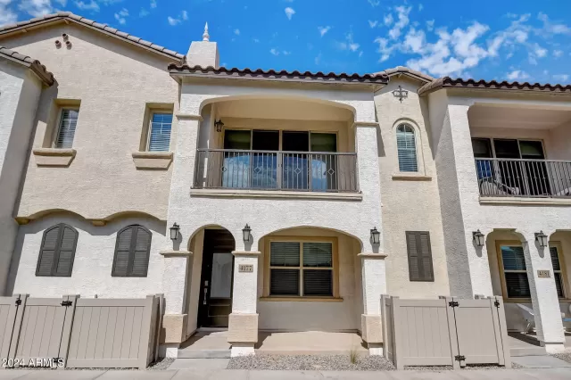 MLS: 6718579 Condo For Sale