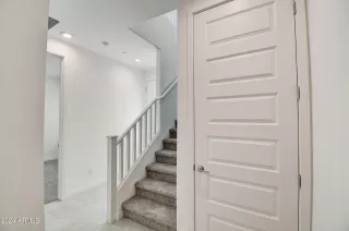 Photo #1: 6718579 Listing 