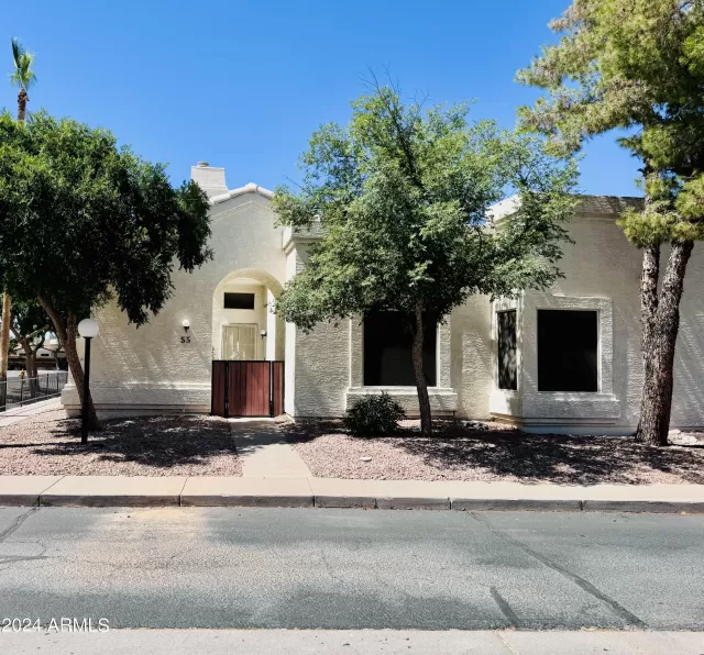 MLS: 6719027 Condo For Sale