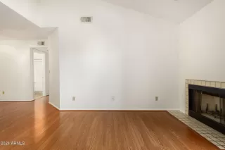 Photo #2: 6719068 Listing