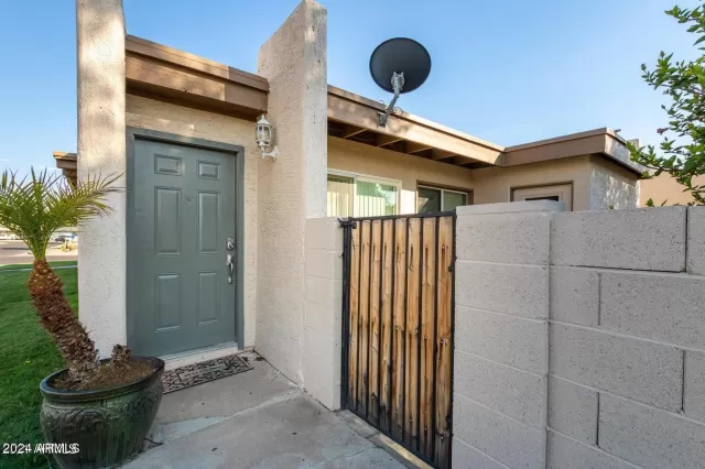 MLS: 6719480 Condo For Sale