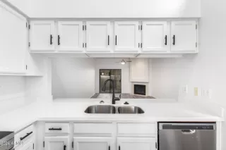 Photo #6: 6719529 Listing