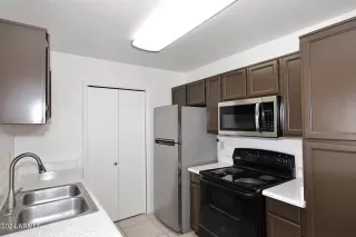 Photo #2: 6719559 Listing 