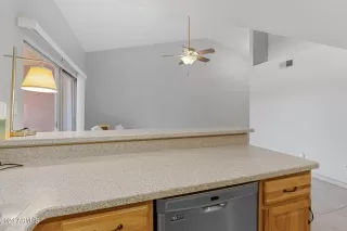 Photo #6: 6719777 Listing