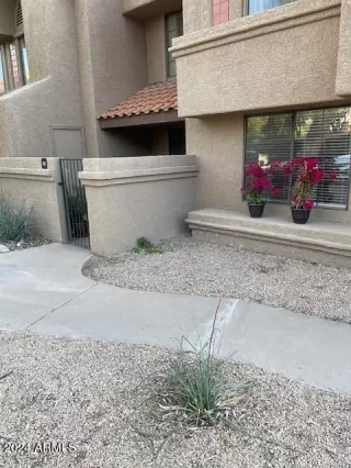 Photo #1: 6719886 Listing