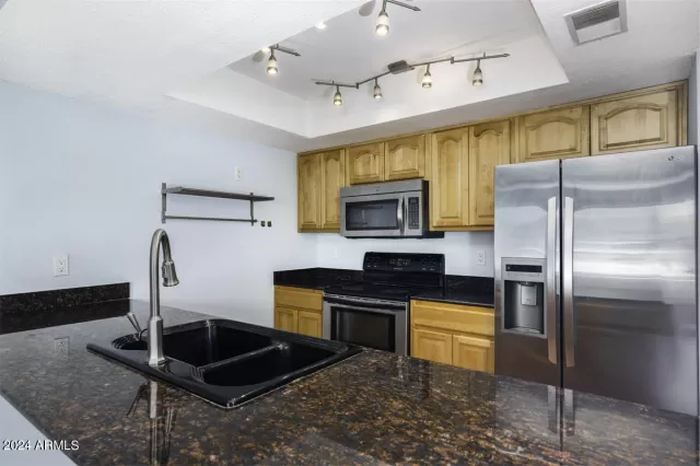 MLS: 6720041 Condo For Sale