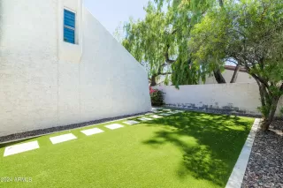 Photo #1: 6720077 Listing 