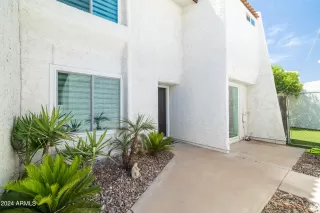 Photo #5: 6720077 Listing 