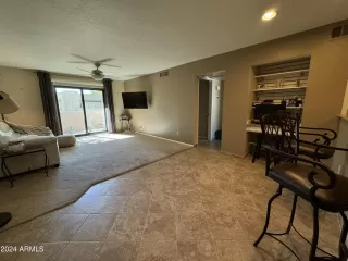Photo #6: 6720238 Listing 