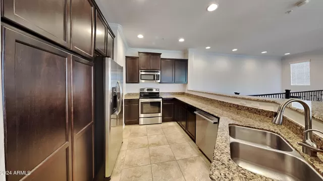 MLS: 6720283 Condo For Sale