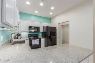 Photo #3: 6720661 Listing 