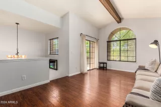 Photo #3: 6720803 Listing