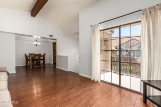 Photo #6: 6720803 Listing