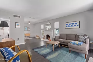 Photo #6: 6721598 Listing 