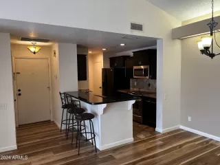 Photo #3: 6721611 Listing