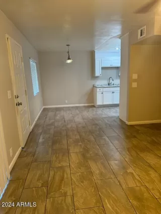 Photo #1: 6721937 Listing 