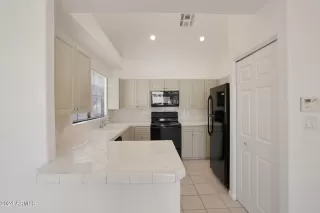 Photo #1: 6722016 Listing