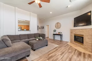 Photo #5: 6722021 Listing